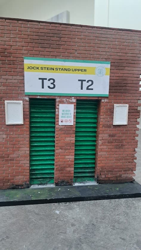 T2-T3 Jock Stein Stand