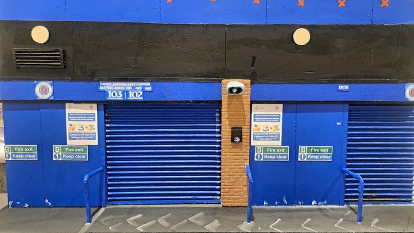 Ibrox gate 102-103