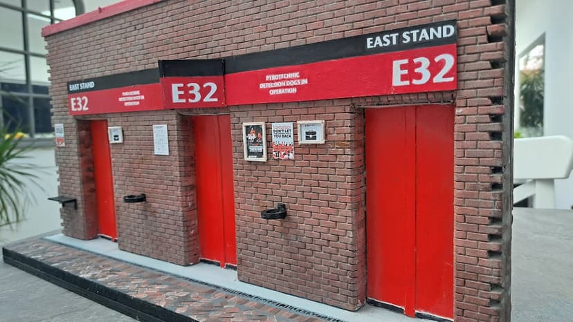 east Stand Gate E32 Old Trafford