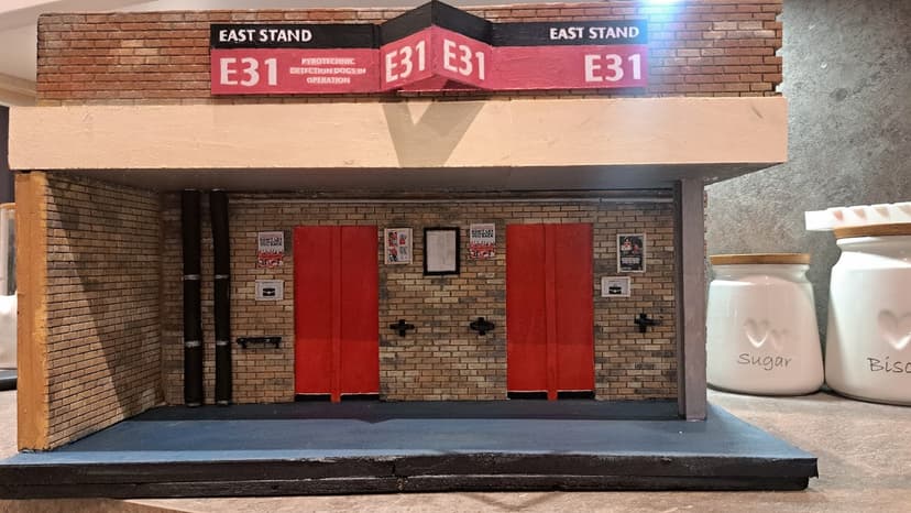 Old Trafford East Stand e31