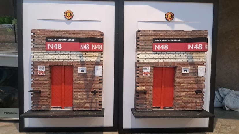 slim Gate N48 (framed) Sir Alex Ferguson Stand